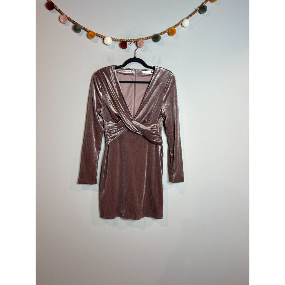 🔆 Lush lavender velvet long sleeve mini dress